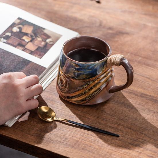 Handmade Ceramic Mug 320ml Vintage Tea Coffee Cup with Rattan Handle Creative Spiral Design Gradient Glaze Drinkware Home Decor Gifts