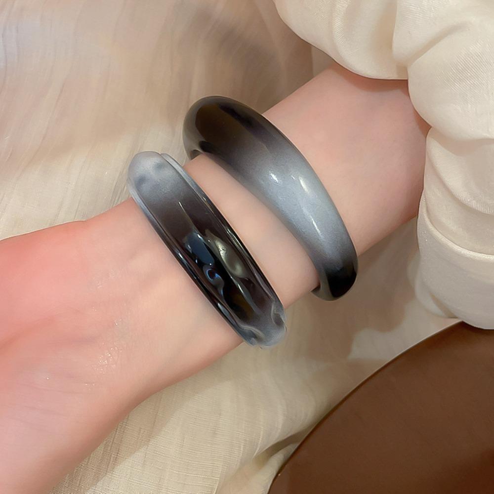 Irregular Chunky Bracelets Bohemian Retro Hand Ring Unique Acrylic Bangles  Women