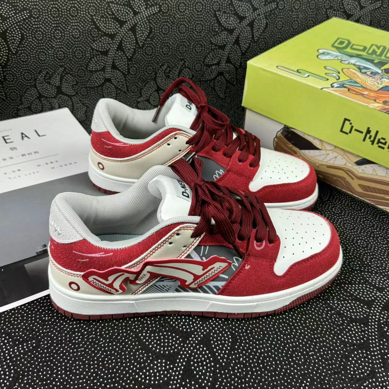 

Guochao ins style college red retro casual моральные тренировочные туфли для мужчин и женщин универсальные нишевые пары спортивные скейтбордные туфли для мужчин 36 бордовый