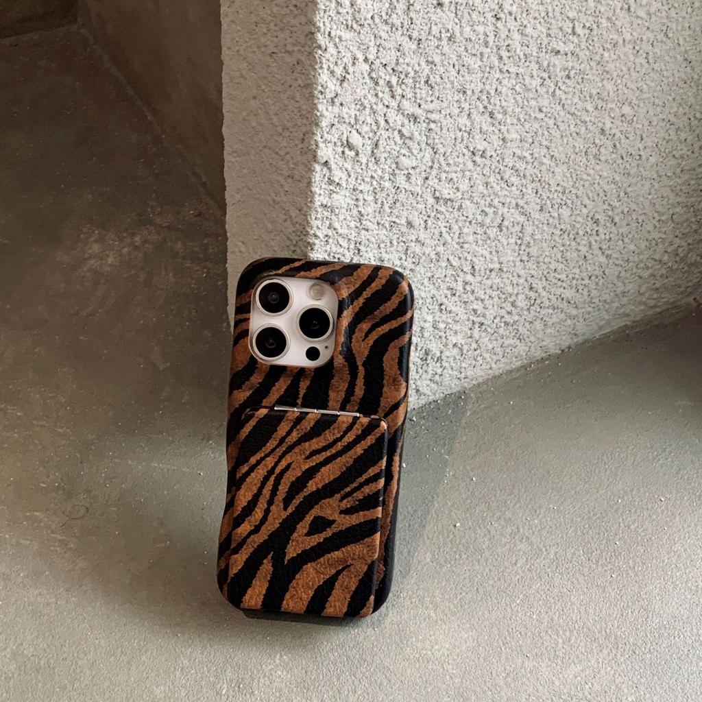 All-inclusive leopard print makeup mirror holder for Apple 16promax mobile phone case iPhone15 fashion 14/13