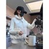 Dolce e versatile abbigliamento imbottito in cotone lavorato a maglia con patchwork a pois color albicocca, caldo, con colletto rialzato, design atmosferico, abbigliamento imbottito in cotone invernale