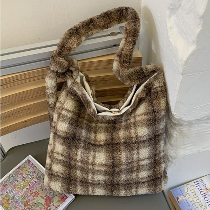 New Winter Autumn Plaid Furry Crossbody Bag Women Large Capacity Retro Shoulder Tote Bucket Bag Simple and Versatile Storage Bag