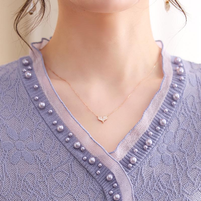 Mom's Spring Three-Quarter Sleeve Knit Top for Middle-Aged and Elderly Women
