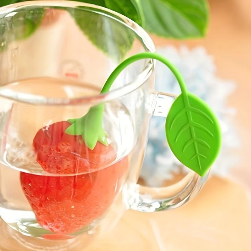 Strawberry-Shaped Tea Infuser - Creative Loose Leaf & Herbal Spice Diffuser with Easy-Use Green Handle, Bar & Kitchen