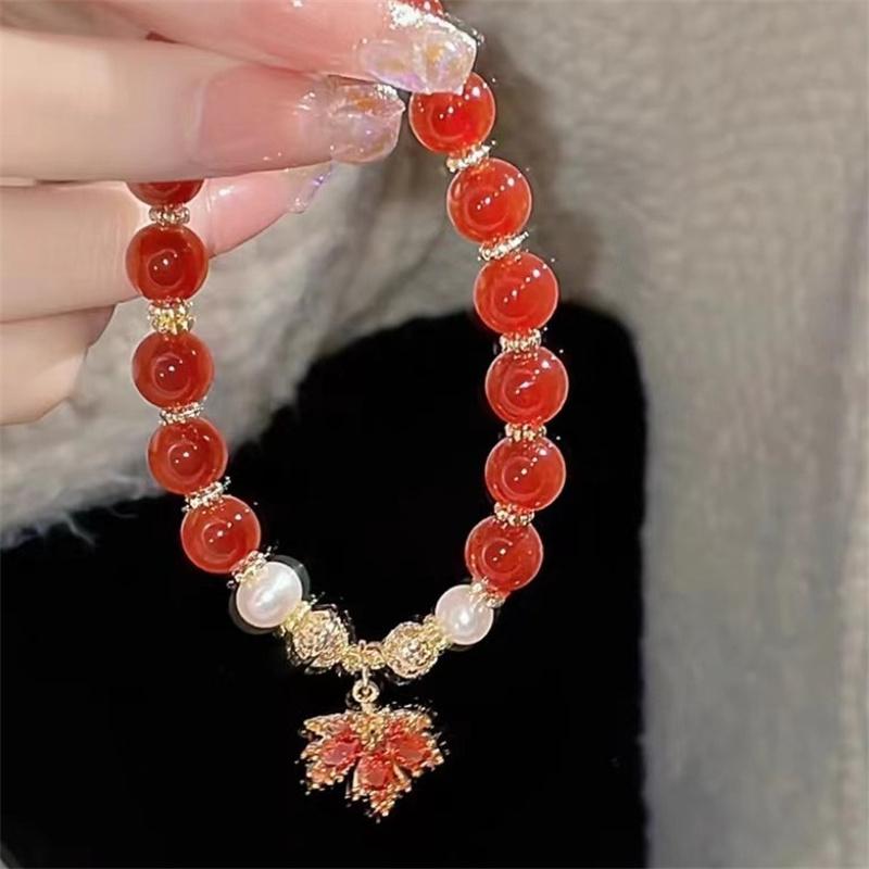 Retro Red Crystal Beaded Bracelet for Women Light Luxury Rhinestones Maple Leaf Pendant Bracelet Student Friendship Jewelry Gift