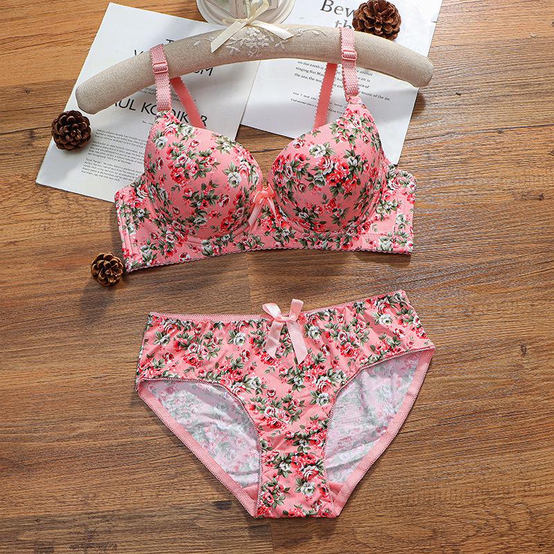 Wireless Large Size Fashion Adjustable Underwire Bra for Women