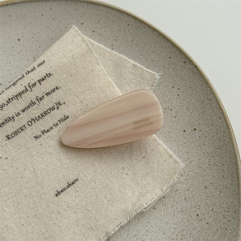 Acetic Acid Pink Duckbill Hair Clip - Simple, Cute Style