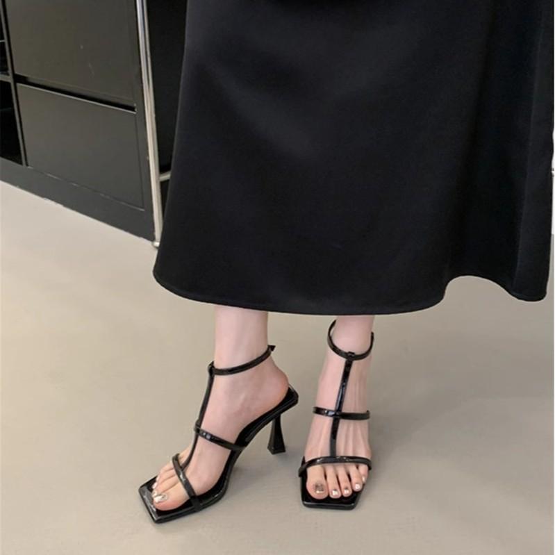 Royal Sister Fan~ 2025 New Niche Design Roman Temperament Elegant One-word High-heeled Open-toed Thin-heeled Cool Slippers