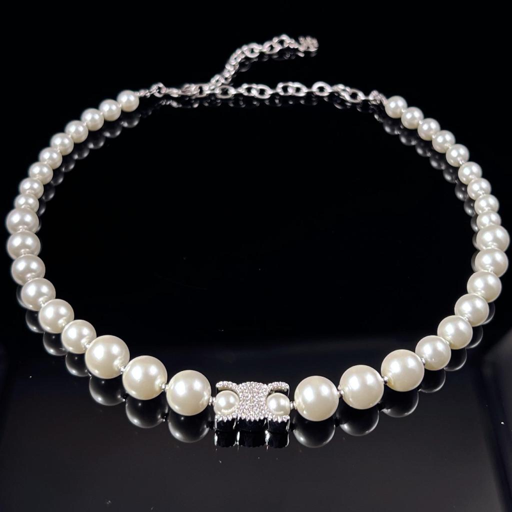 Saijia Zweiseitige Gewebte Schlangenknochen-Halskette mit Perlenarmband und Diamant-Logo - Europäischer und Amerikanischer Luxusstil.