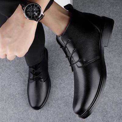 Genuine Leather Mens Motorcycle Boots New Brogue High Top Shoes Fashion Lace-up Warm Ankle Boots Winter Plush Snow Boots Botas