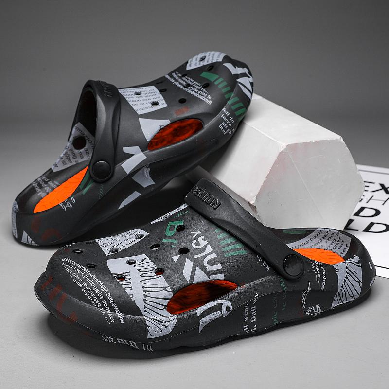 Summer Slippers Men New Slip On Sandals Men 2025 Casual Beach Shoes For Men Comfortable Walking Sandals Men Slides Flips Flops