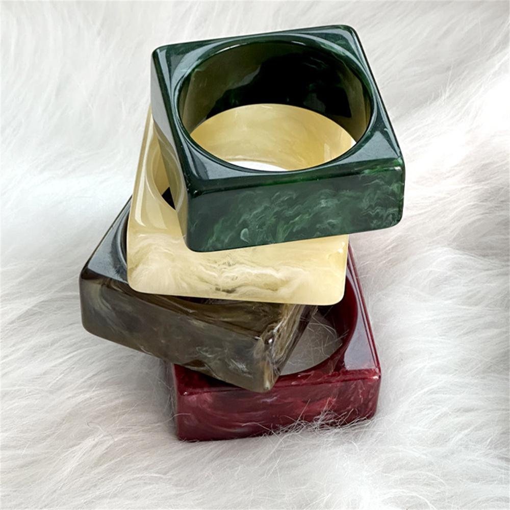 Fashionable Exaggeration Creativity Acrylic Exquisite Bangle Bracelet Shaped Resin Personalized Bracelet Casual Trend Jewelry