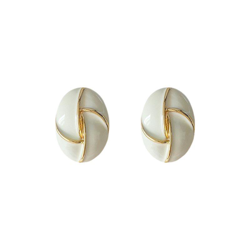 Mid-Century Vintage Stud Earrings: Trendy Literary Style in Light Luxury Fashion