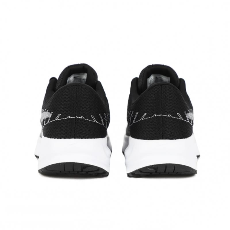 Nike Run Defy