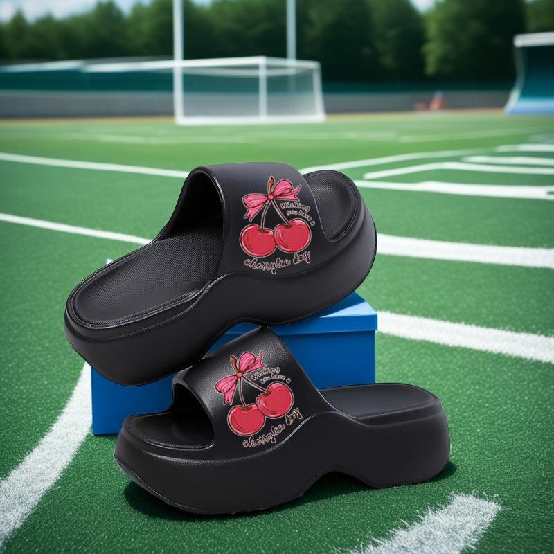 

Женские летние шлепанцы на толстой подошве из ЭВА с принтом Сладкая вишня 2025, шлепанцы на высоком каблуке, нескользящие, с мягкой подошвой 40-41 чёрный