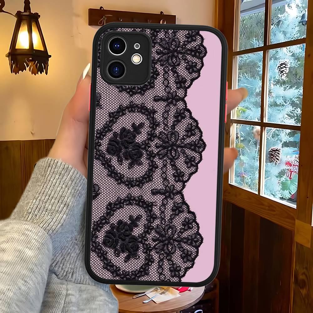Black Lace Pattern Personalized Mobile Phone Case For IPhone 16 15 14 13 12 11 Pro Max 7 8 6 6s Plus Matte Cover