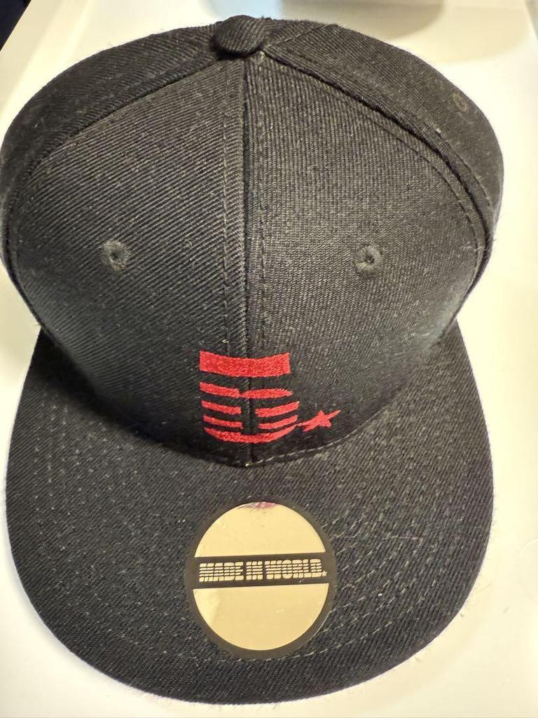 [USED] MADE IN WORLD × Nagoya Grampus Eight collaboration cap 5
