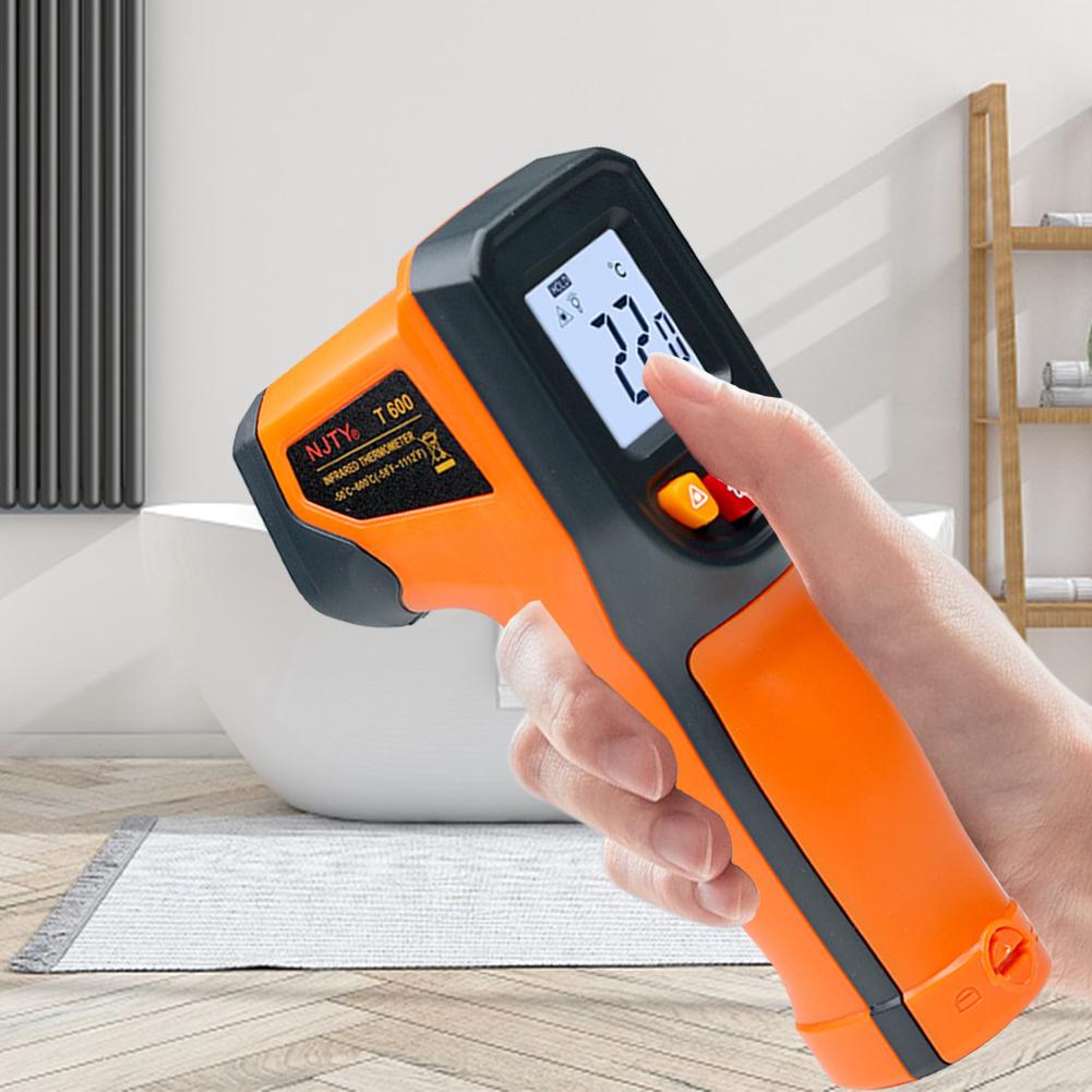 Infraröd termometer med bakgrundsbelysning Digital termometer upp till 600 grader Celsius Beröringsfri termometer för matlagning i köket