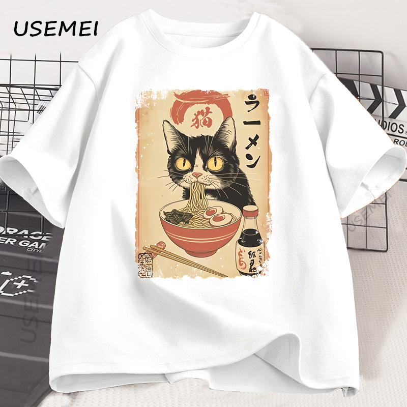 T-shirt Chat Ramen Style Japonais Chat Noir Mangeant Ramen Graphique T-shirts Tendance Coton Doux Manches Courtes Décontracté Vêtements Homme