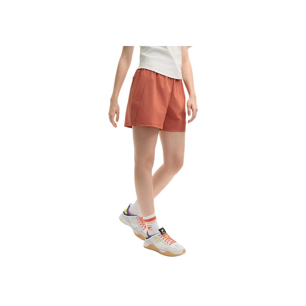 Fila X Little Fox Collaboration Loose Lightweight Comfortable Fashion Soft Three-Quarter Casual Shorts Women Shorts Light-Bean-Red F11W529801F-RD