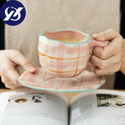 Tazza da caffè in ceramica con fiori scozzesi e tulipano dipinto a mano vintage, piattino da latte, tazza da colazione con manico, forno a microonde