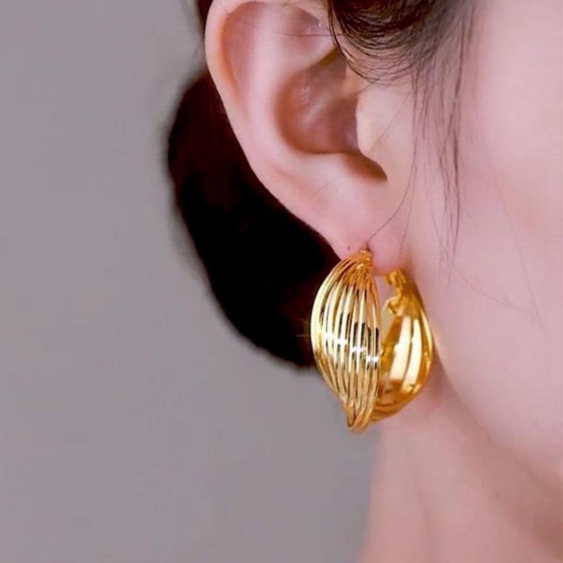 Retro Hong Kong-Style Metal Ear Hoops: Trendy French-Influenced Earrings for Women