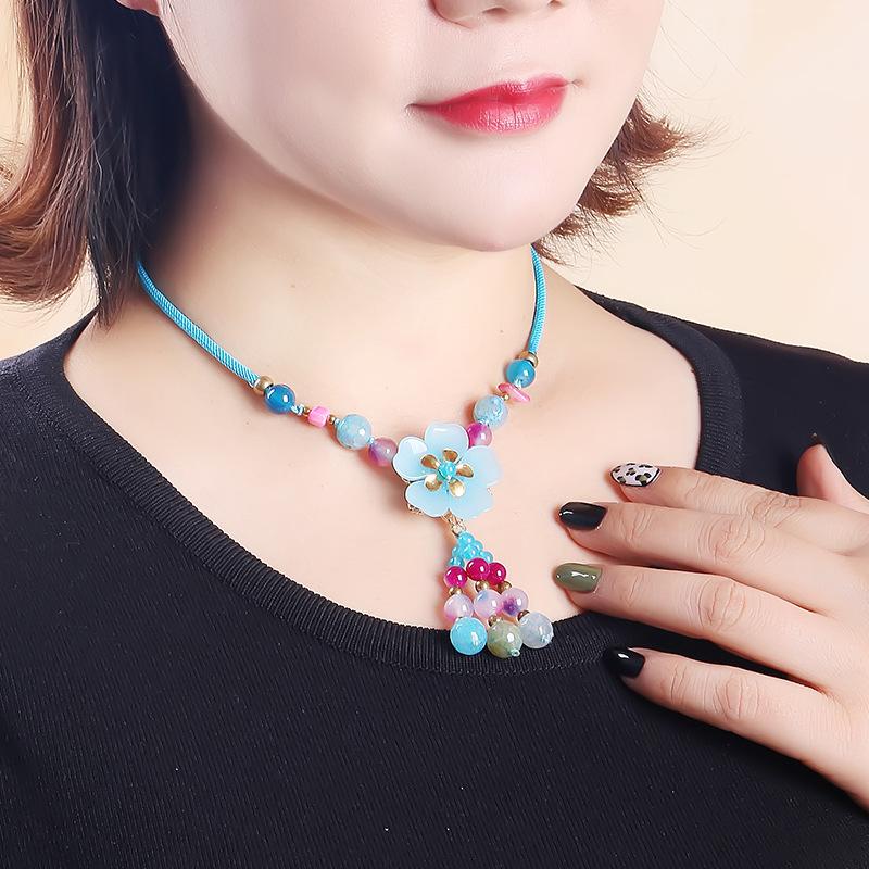 GemChic Women's New Exquisite Vintage Glaze Beads Flower Pendant Necklace Classical Ethnic Chain Fashion Birthday Christmas Jewelry Gift