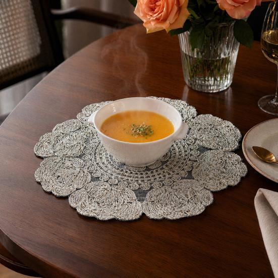 Rose Placemat, Round Embroidered Light Breathable Placemat, Protects Against Stains Burns Scratches Coasters, for Kitchen Dining Room