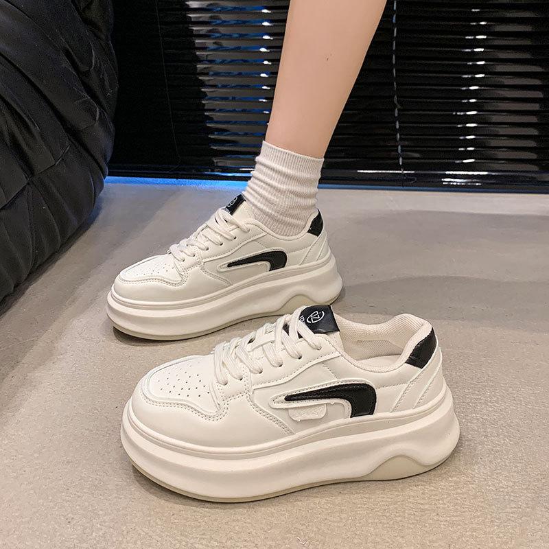 Thick-soled small-board shoes Original versatile sports and leisure shoes Women's 2025 spring new popular super-hot little white shoes