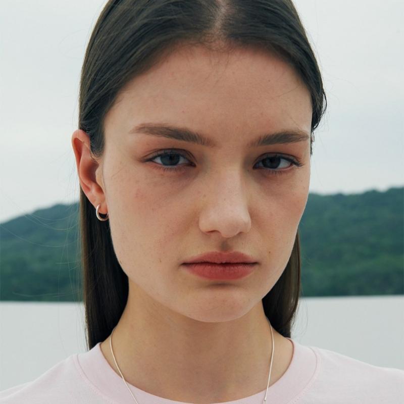 VERTE Basic Earring  2 Size    Deux.silver.131