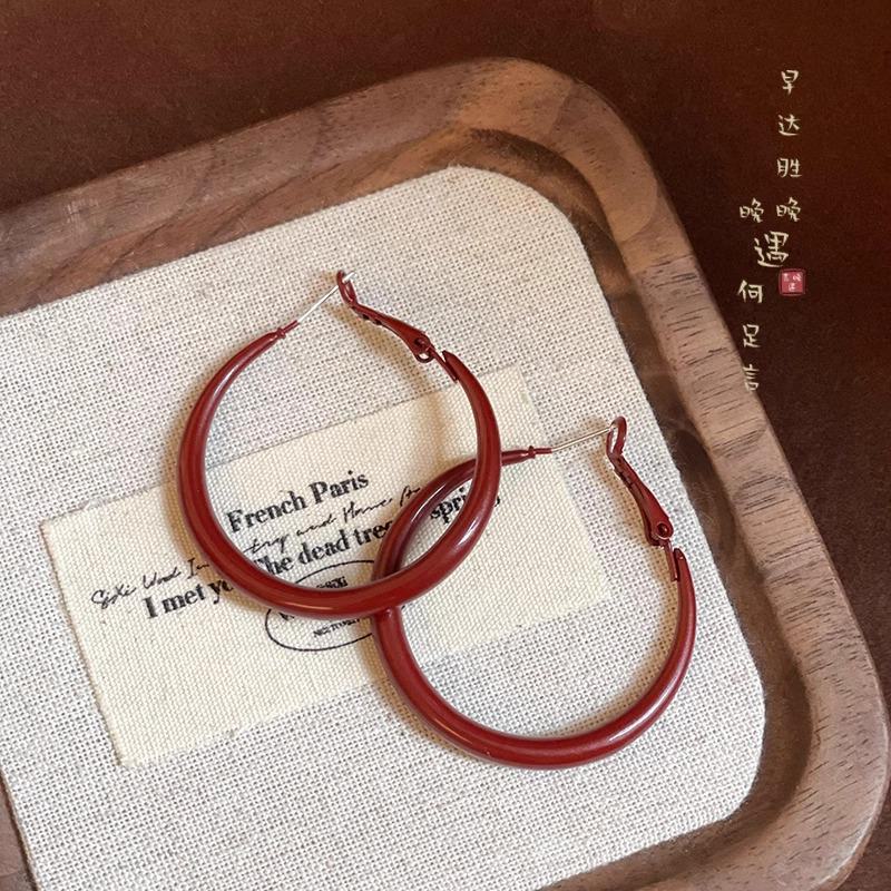 2024 Exquisite High-End Retro Silver Needle Red Heart Flower Earrings for Women