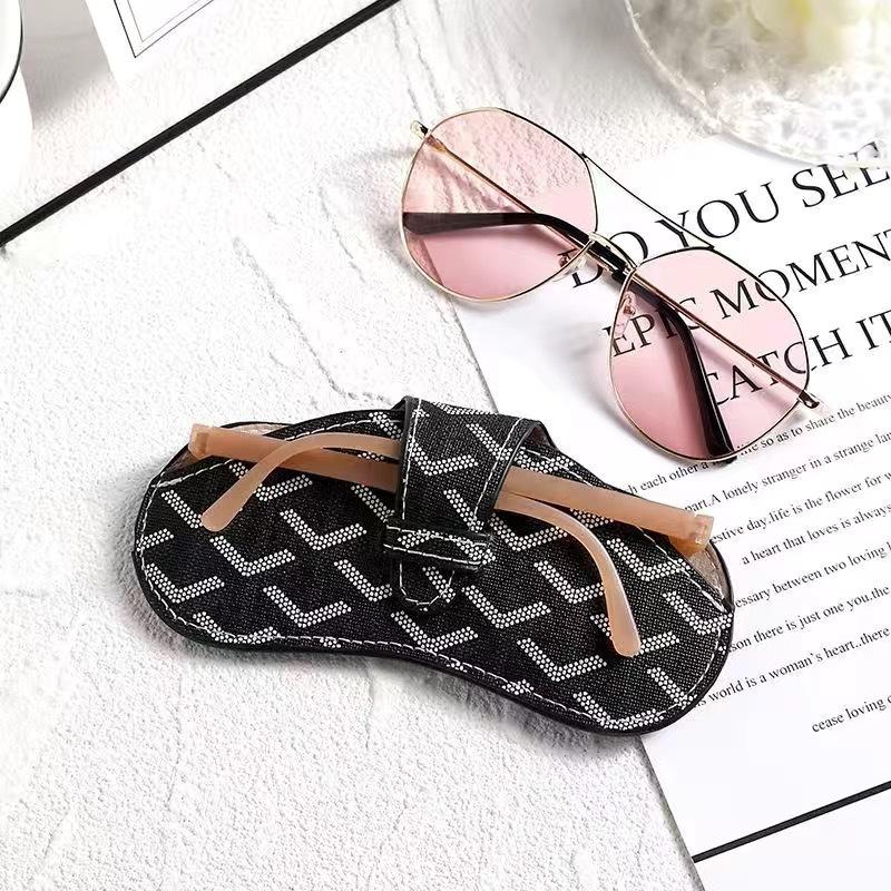 1Pc New Design PU Leather Glasses Case Presbyopic Glasses Case Portable Storage Bag for Women and Men with Lanyard Small Gifts