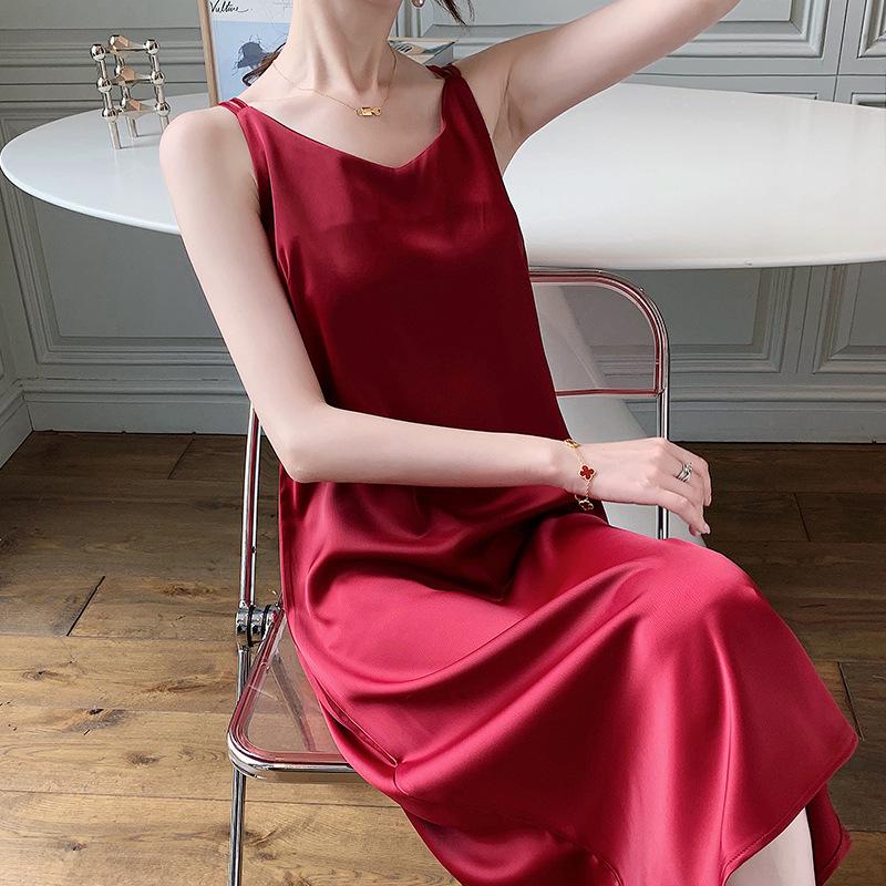 

Французское черное платье-комбинация 2025: Сатиновая текстура, Стройнящий эффект, Летний дизайн 2XL [130-140 lbs]