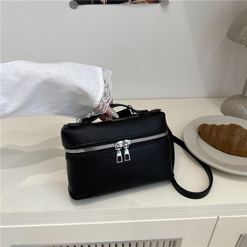 High-end Fashion Women's Bag Simple and Versatile Portable Small Square Bag New Popular Texture Shoulder Messenger Bag Women