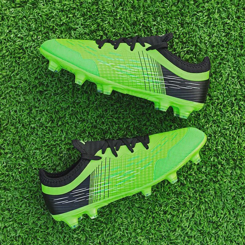 Unisex Non-Slip Black TF Soccer Shoes - Inspired by Ronaldo & Messi for Teens & Adults