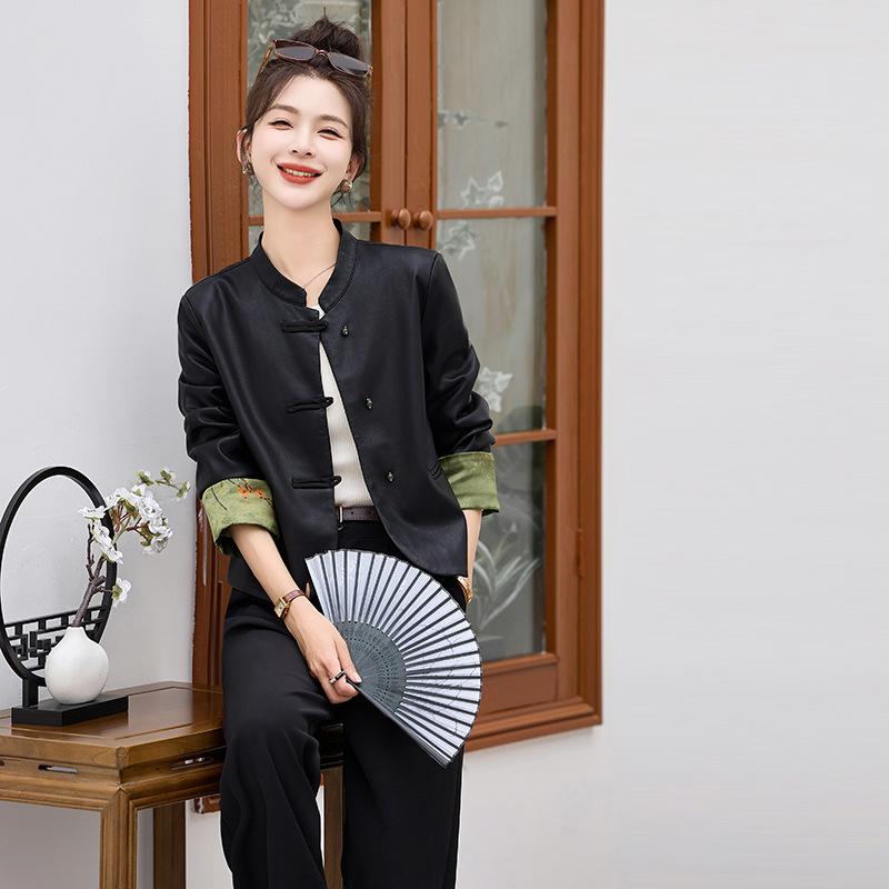 New Chinese Style Leather Jacket for Women Spring New Style National Style Buckle Design Temperament Slimming Short Top