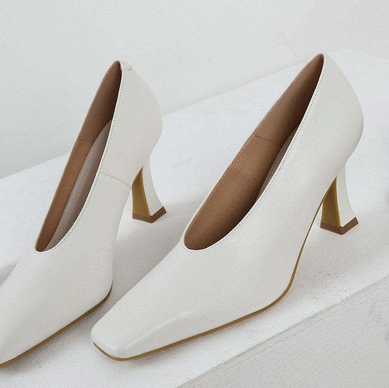 Fashion Square-Toed V-Neck High-Heeled Single Shoes For Women, Retro And Versatile Soft Leather Shallow Toe Thin Heel Grandma'S Heel Sho