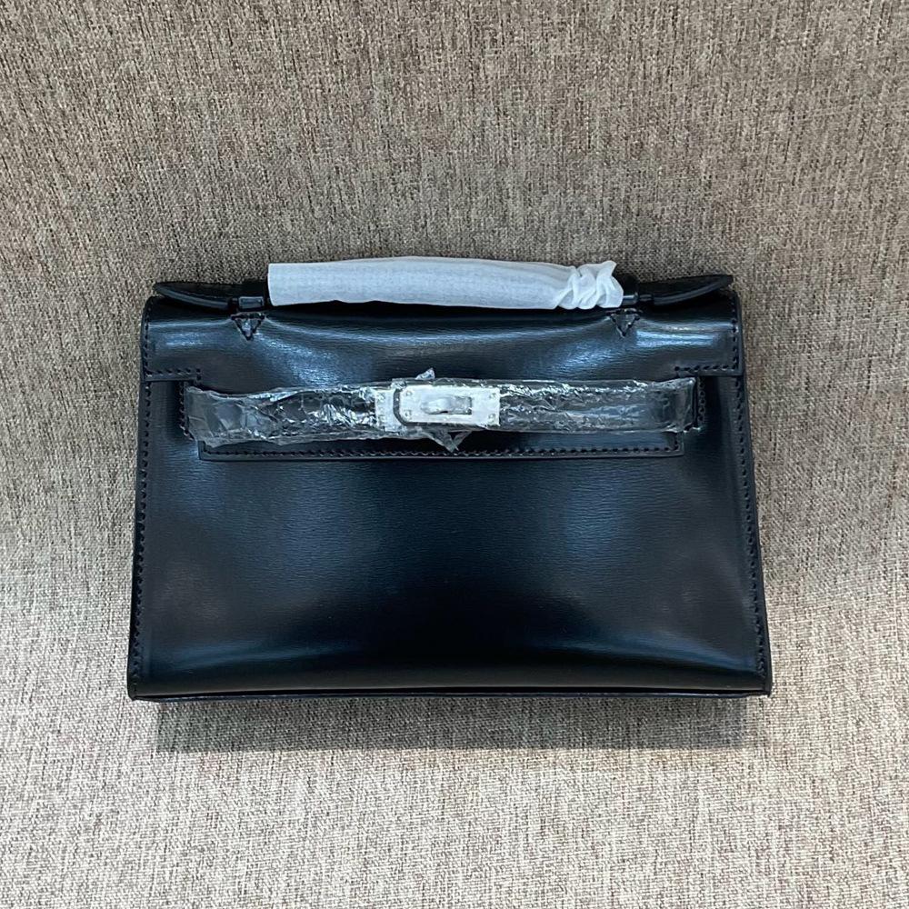 2025 Nová BOX Mini taška druhé generace z hovězí kůže Dámská kožená textura Francouzská crossbody kabelka do ruky