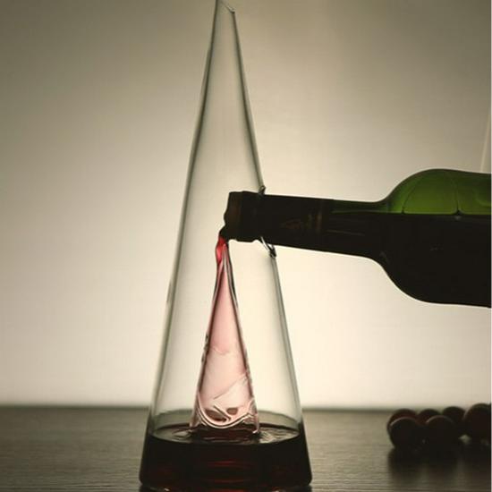 Nordic Style Small Waist Red Wine Glass Decanter & Waterfall Dispenser