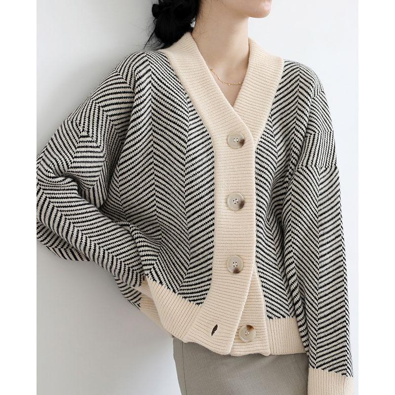 Autumn retro knitted cardigan women's striped lazy wind V-neck sweater jacket women's loose thickened outerwear top