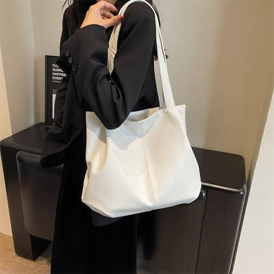 Retro Large-capacity Tote Bag Women's 2025 Winter New Fashionable Portable Commuter Bag Student Class Shoulder Bag