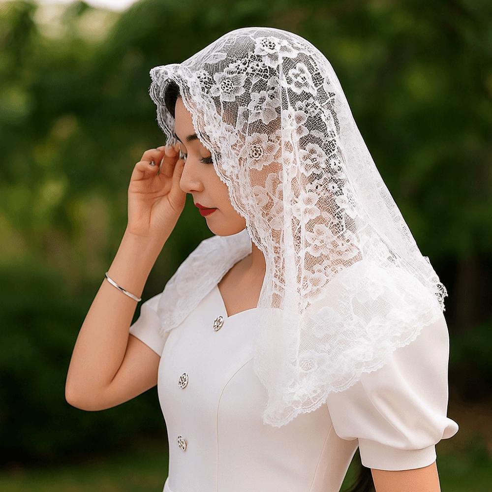 Flower Embroidered Chapel Veil Spanish Style Lace Edge Bridal Lace Headscarf Romantic Traditional Vintage Lace Head Covering