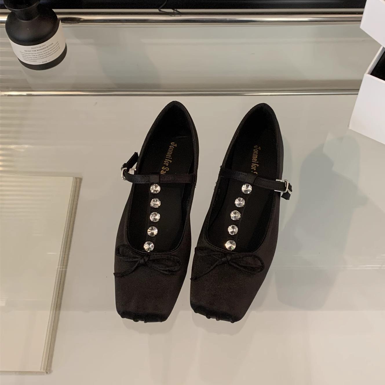 

Square head shallow mouth single shoes women s platform 2025 new inner height increase pink ballet French fairy gentle Mary Jane shoes 39