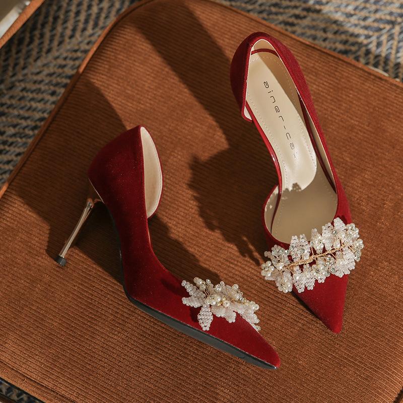 

8330-5 High heels women s thin heels 2025 new wedding shoes pointed head shallow mouth side empty Xiuhe wedding dress bridal shoes 39