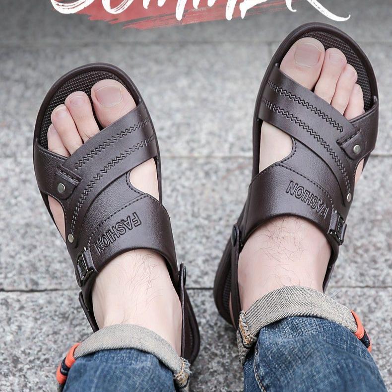 Non Slip Sandals for Men Wearing Thick Soled Waterproof Beach Shoes Outdoors In Summer Middle-aged Men's Slippers