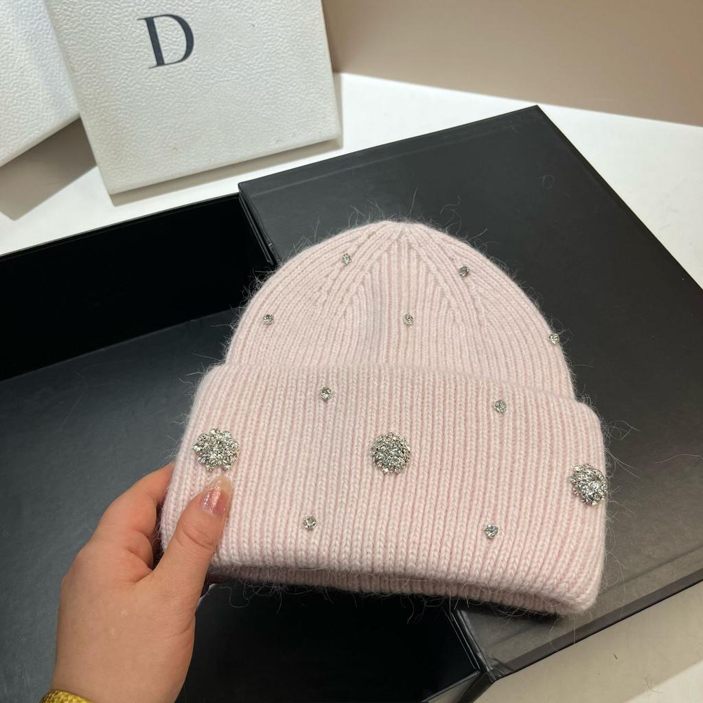 Winter Light Luxury Niche Rhinestone Heavy Industry Knitted Hat Celebrity Outdoor Warm Rabbit Hair Pullover Hat