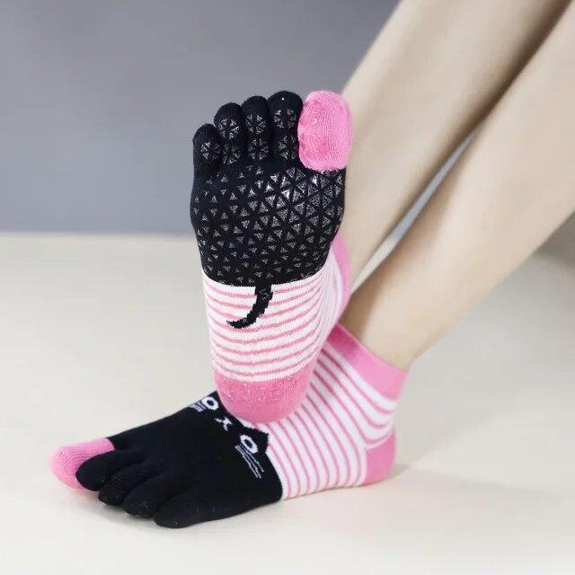 

Носки для йоги, женские хлопковые, силиконовые, с рисунком кота, нескользящие носки для пилатеса с полным носком, пятью пальцами One size