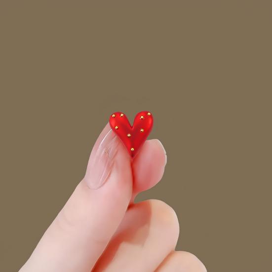 Red Heart Brooch Women Lapel Pin Decorative Brooch Pin Stylish Heart Coat Sweater Pin Gift for Friends Family