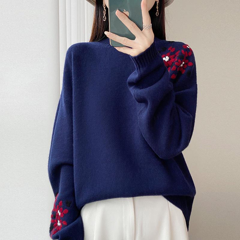 2025 Fall/Winter Women's Embroidered Loose Pure Wool Turtleneck Sweater, Thickened Long Sleeve Knitwear in Lazy Style