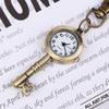 Niedliche schöne Taschenuhr im Markenstil mit Schlüsselanhänger und Kette aus Quarz